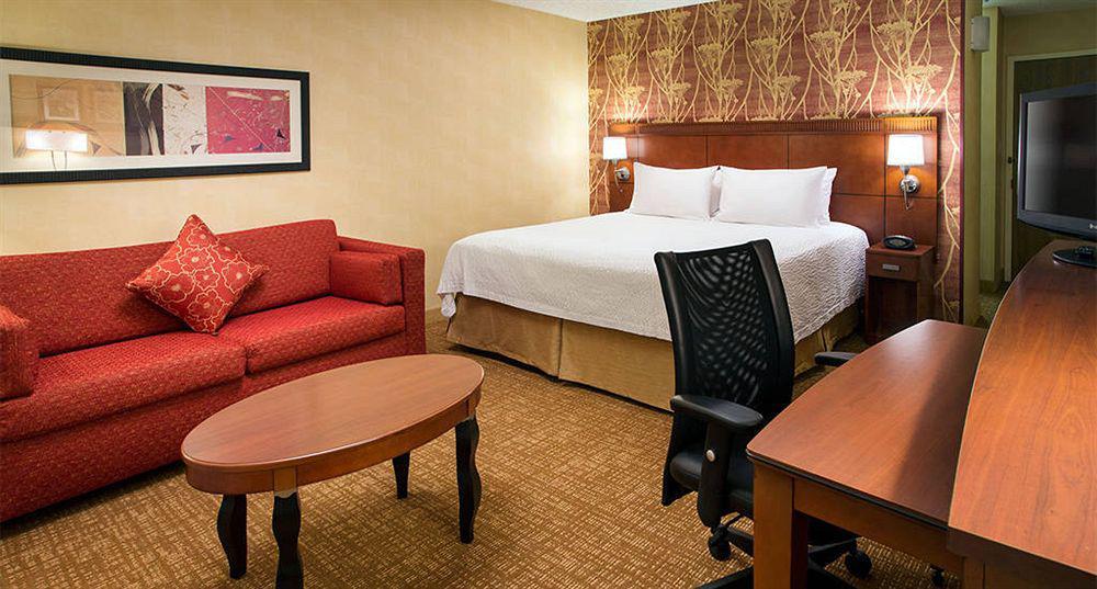 Отель Courtyard By Marriott Одесса Экстерьер фото